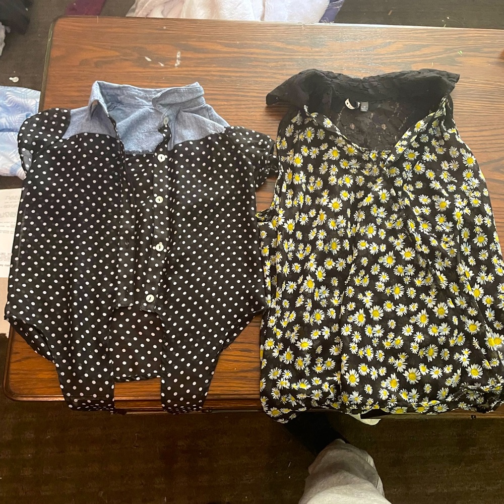 Kids medium button over top and kids medium blouse top set!